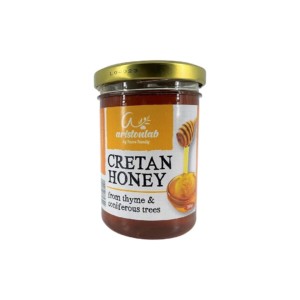 Το μέλι που παράγεται στην Κρήτη αποτελεί ένα μοναδικό προϊόν με αξιοσημείωτη ποιότητα. Ο συνδυασμός θυμαριού και κωνοφόρων δέντρων, δίνει στο μέλι σκούρο χρώμα και έντονο άρωμα που to διακρίνει.