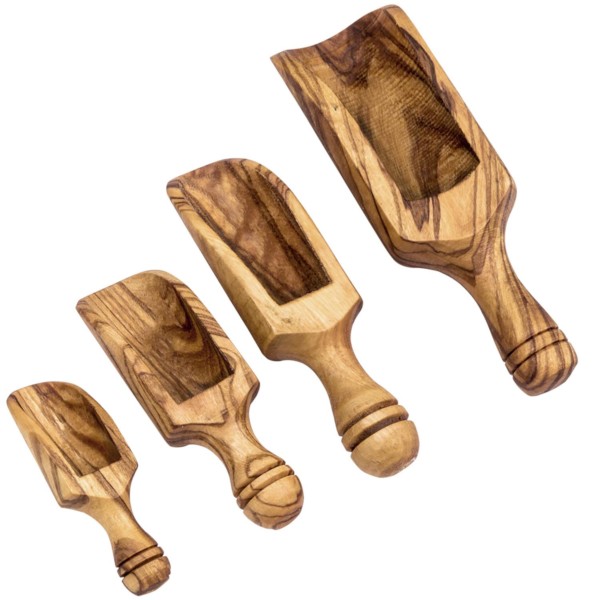 The wooden olive wood spice scoop is a perfectly functional and practical tool for your kitchen. Not only can you use it to accurately measure ingredients in your meals, but it's also a beautiful handmade object made of olive wood that you can use for cooking and serving your dishes.