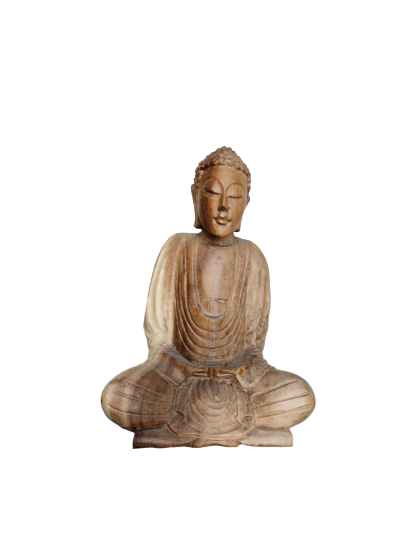 Ξύλινο χειροποίητο γλυπτό Βούδας 20×14 εκ. Ο Βούδας θεωρείται ότι συμβολίζει την σοφία, την ηρεμία , την φώτιση και την ειρήνη. Επίσης, κατά την κινέζικη φιλοσοφία φενγκ σούι ο βούδας είναι σύμβολο πλούτου και ευημερίας. Αποτελεί ένα υπέροχο γλυπτό από άριστης ποιότητας ξύλο σκαλισμένο στο χέρι. Οι γήινες αποχρώσεις του θα δώσουν μια ζεστασιά στο χώρο σας !