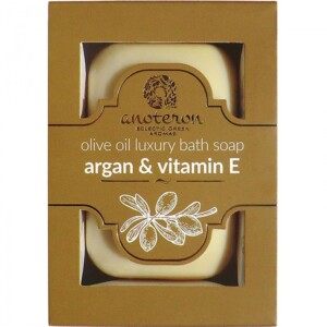 Luxury soap with Argan oil and Vitamin E .It leaves the skin glowing and with a wonderful velvety scent!Σαπούνι πολυτελείας με έλαιο Αργκάν και Βιταμίνη Ε.Αφήνει την επιδερμίδα λαμπερή και με υπέροχο βελούδινο άρωμα που διαρκεί!