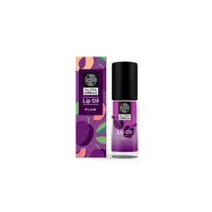 Lip Oil “Plum” , designed to keep your lips nourished, radiant, and kissably soft all day long.