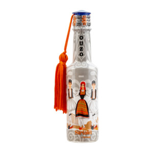 Παραδοσικό Ελληνικό αρωματικό απόσταγμα με γλυκάνισο.Είναι άρρηκτα συνδεδεμένο με την ελληνική κουλτούρα της παρέας και της ευθυμίας.